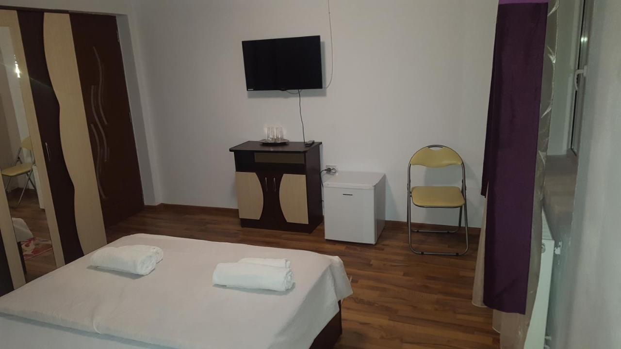 Vila Alex Hotel Calimanesti Luaran gambar